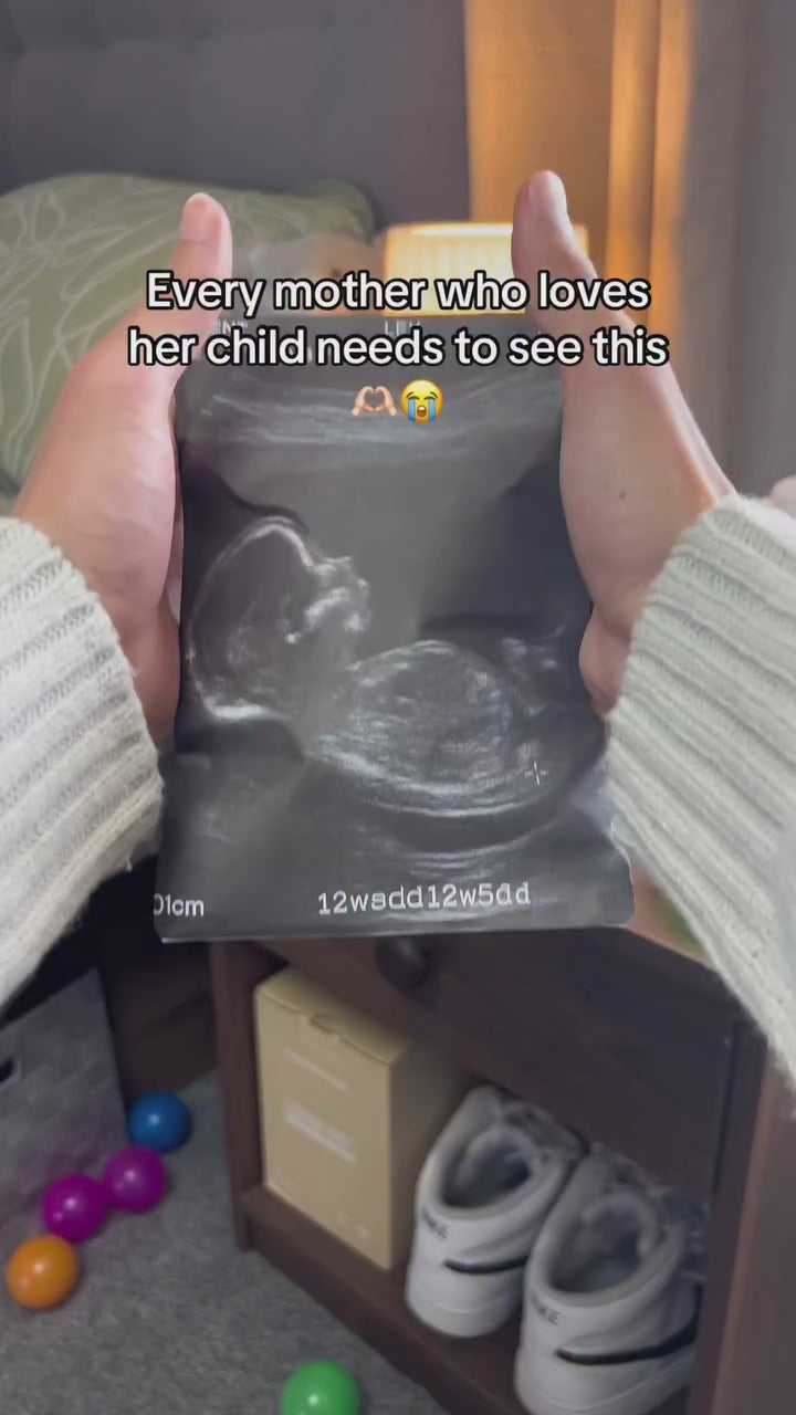 Crystal Memory Globe